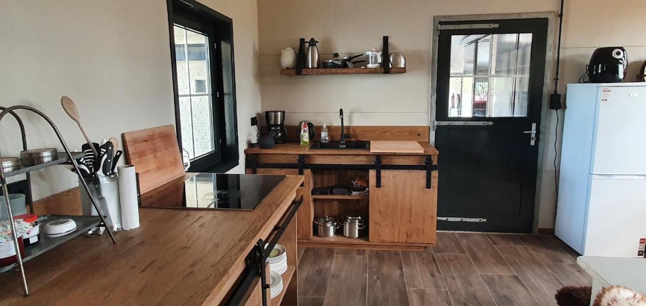 Luxe Gastenkamer Met Living En Keuken Bij Friezen Paarden Stal Pellendijk Westendorp Экстерьер фото